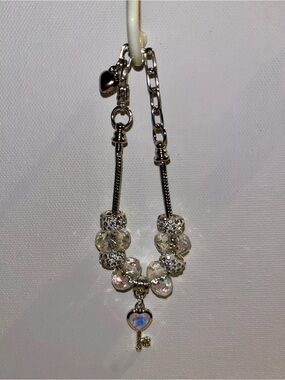 Sparkly Iridescent Charm Bracelet w/Heart Key Charm & Rhinestone & Glass Accents